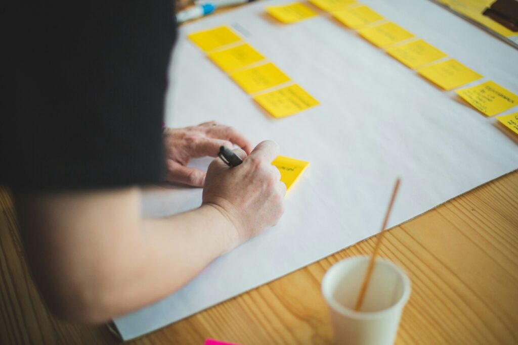 brands people riX6HX3gCZk unsplash